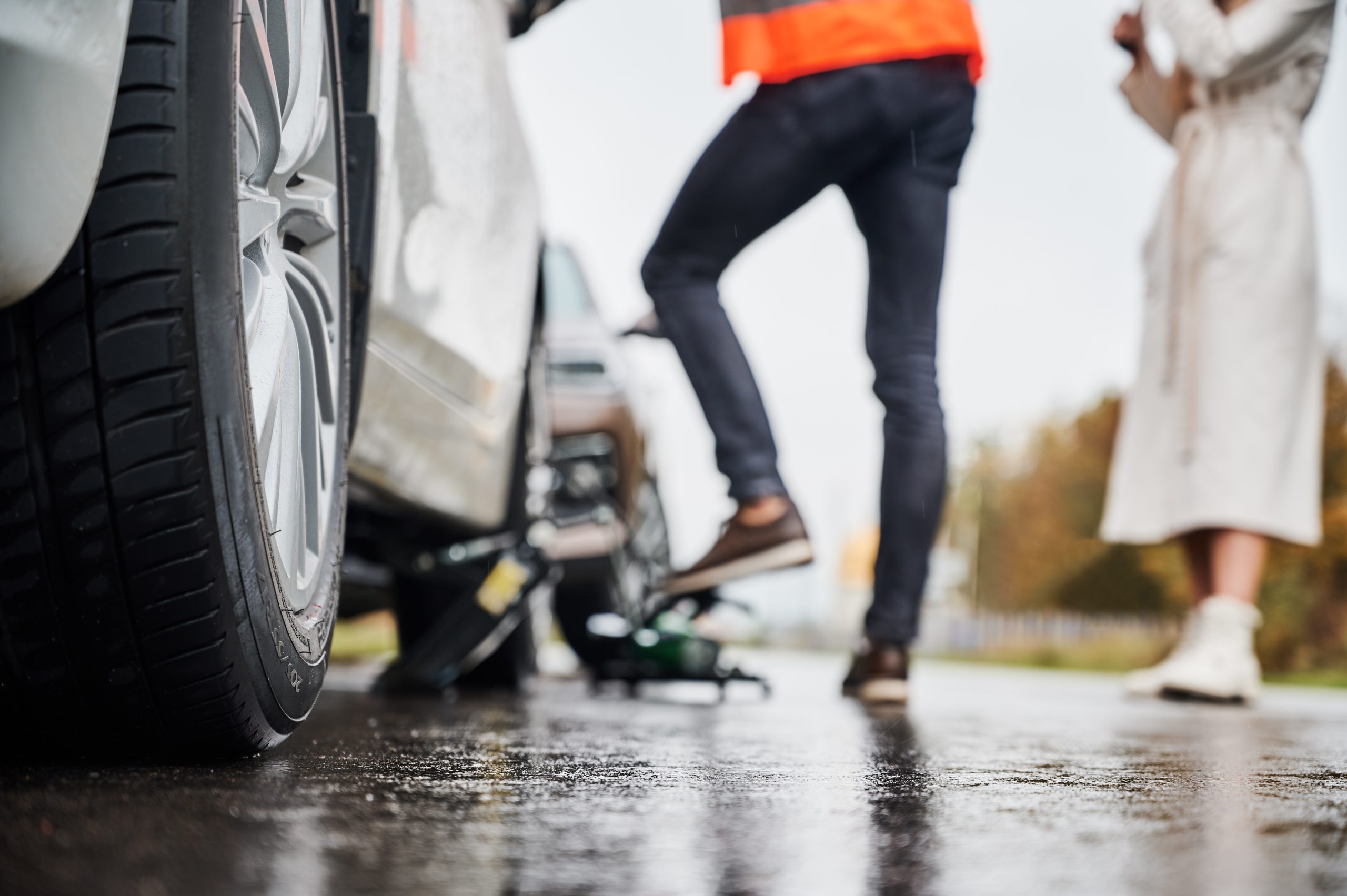 Laweta 24h Łódź – profesjonalny transport uszkodzonego auta