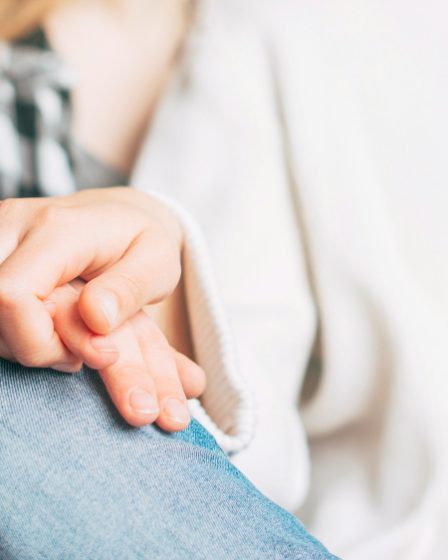 Kobieta cierpiąca na depresję po aborcji
