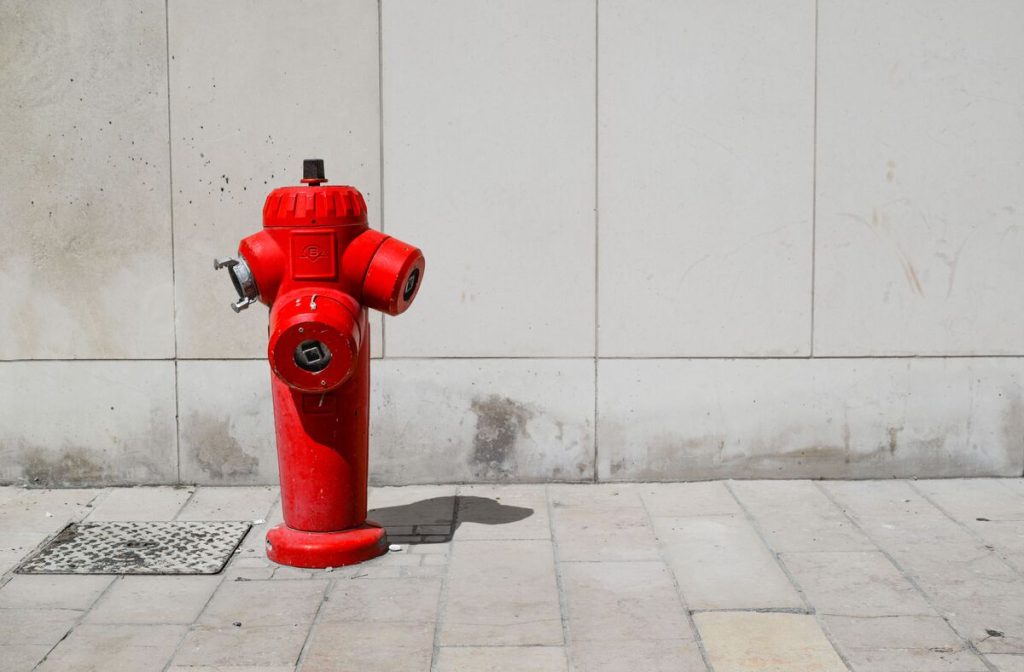 czerwony hydrant